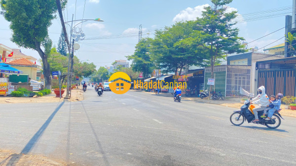 10m mặt tiền lê hồng phong, trung tâm đức trọng, lâm đồng