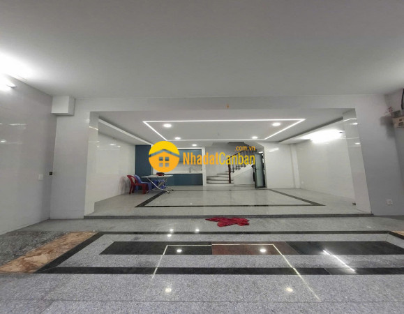 Bán nhà mặt tièn kinh doanh lê sát, tân quý, tân phú, 43m2, 4 tầng, ngang 5,3m