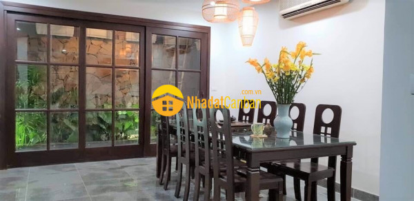 Bán nhà ngõ 575 kim mã ngọc khánh, 90m2 mt đẹp, kd, giá 19,5 tỷ.